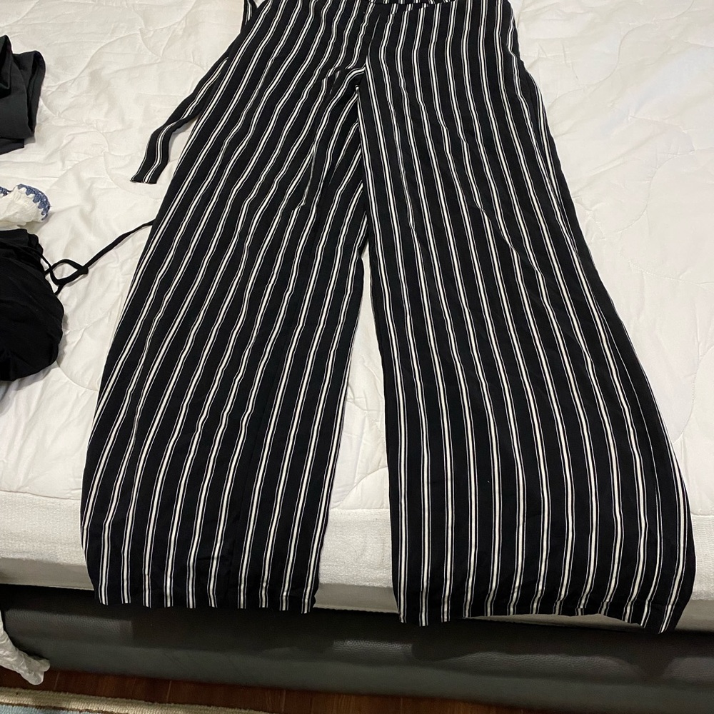 Women black & white striped slacks